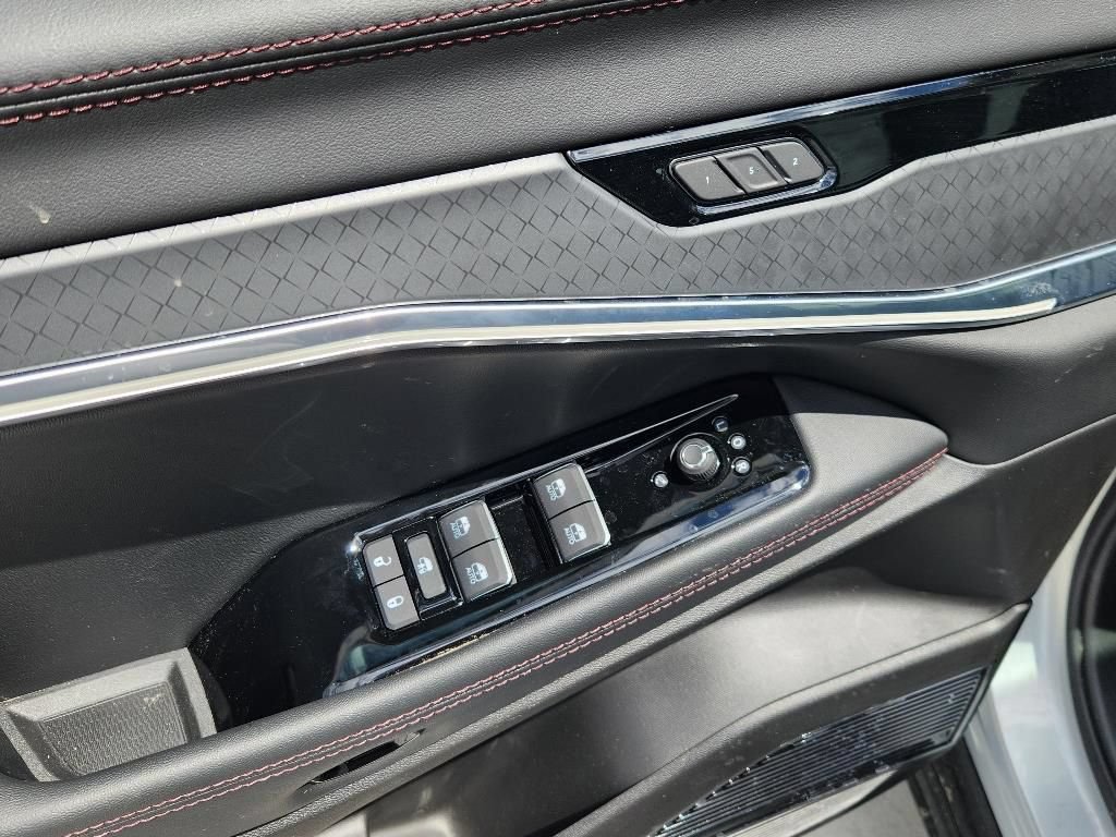 New 2025 Jeep Wagoneer S Limited AWD/4WD image 13