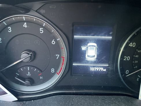 Used 2018 Hyundai Kona Limited image 10