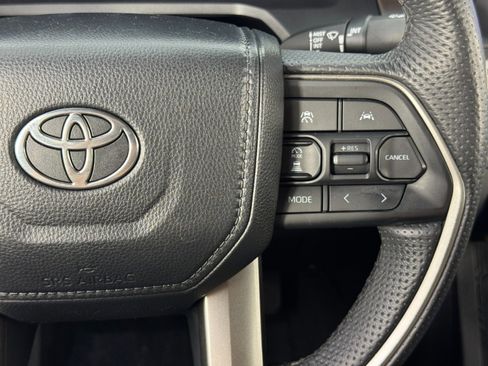 Used 2024 Toyota Tacoma SR5 w/ SR5 Upgrade Package image 21