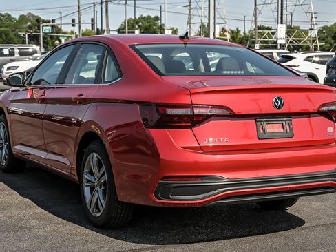 Used 2023 Volkswagen Jetta SE FWD image 8