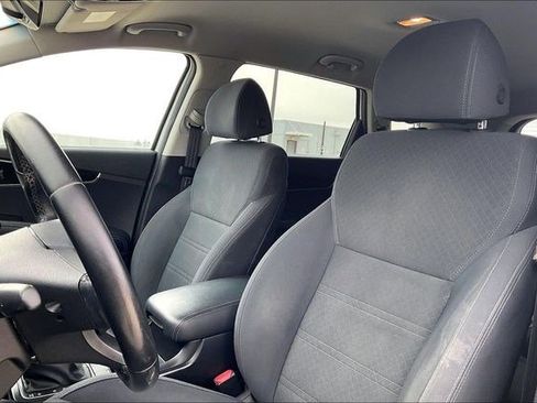 Used 2018 Kia Sorento LX image 30