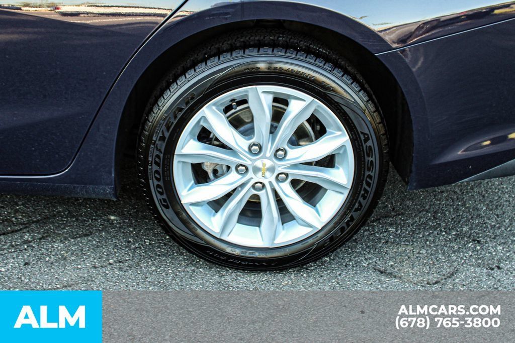 Used 2025 Chevrolet Malibu LT FWD image 15