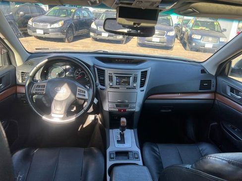 Used 2014 Subaru Outback 2.5i Limited w/ Moonroof Package image 13