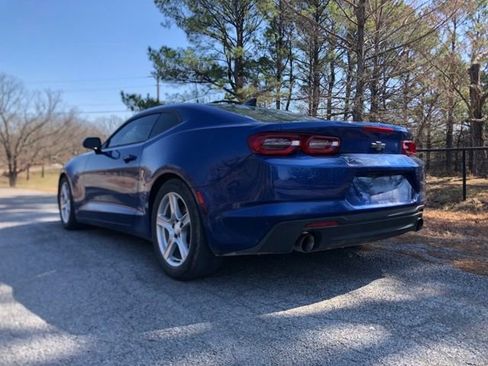 Used 2021 Chevrolet Camaro LT w/ Technology Package image 6