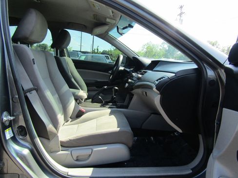 Used 2012 Honda Accord LX image 11