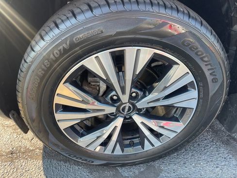 Certified 2023 Nissan Rogue SV w/ SV Premium B Package AWD/4WD image 26