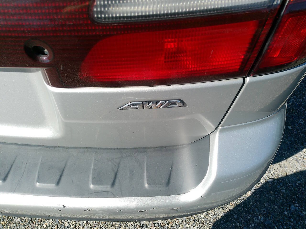Used 2004 Subaru Outback Wagon AWD/4WD image 30