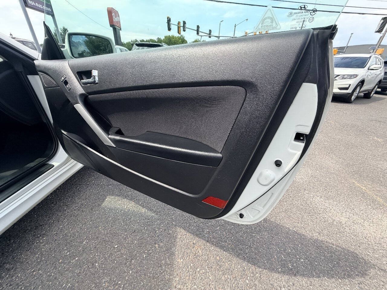 Used 2010 Hyundai Genesis 2.0T RWD image 33