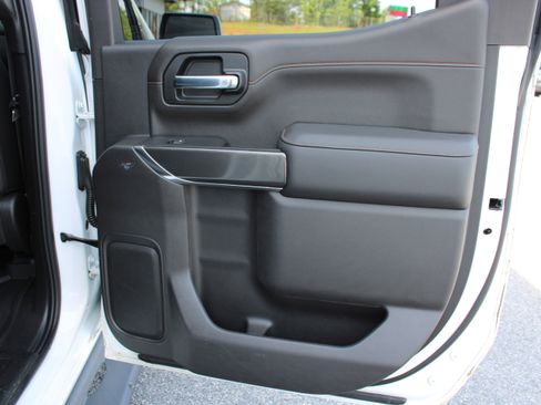 Used 2021 GMC Sierra 1500 AT4 w/ AT4 Premium Package AWD/4WD image 14