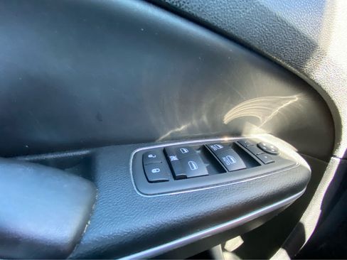 Used 2023 Chrysler 300 S RWD image 25
