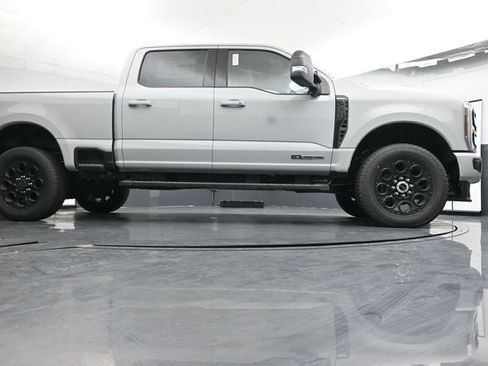 New 2026 Ford F250 Lariat w/ Black Appearance Package AWD/4WD image 31