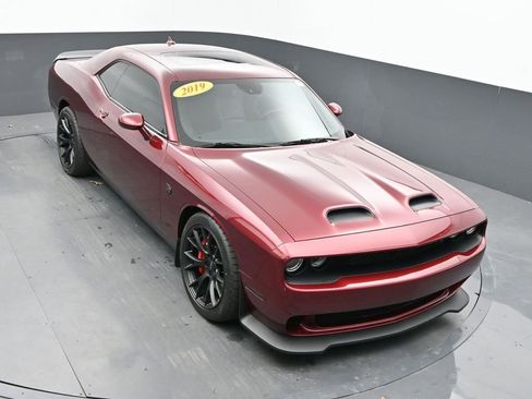 Used 2019 Dodge Challenger SRT Hellcat Redeye RWD image 43