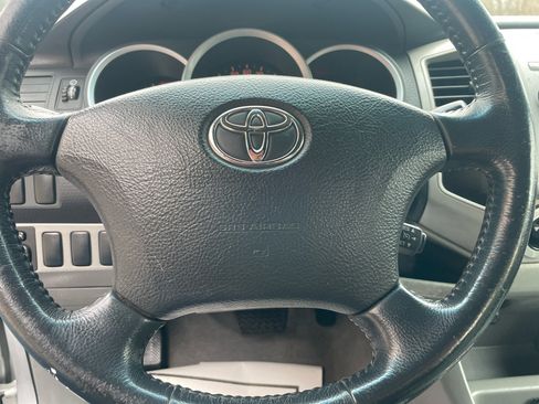 Used 2008 Toyota Tacoma PreRunner image 21