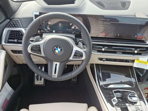 New 2026 BMW X7 M60i w/ Executive Package image 8