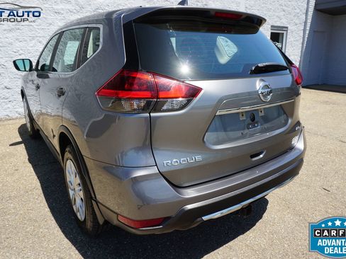 Used 2018 Nissan Rogue S AWD/4WD image 9