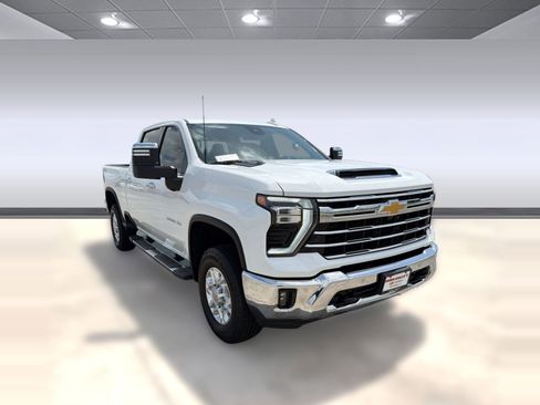 Used 2024 Chevrolet Silverado 2500 LTZ w/ LTZ Plus Package image 6