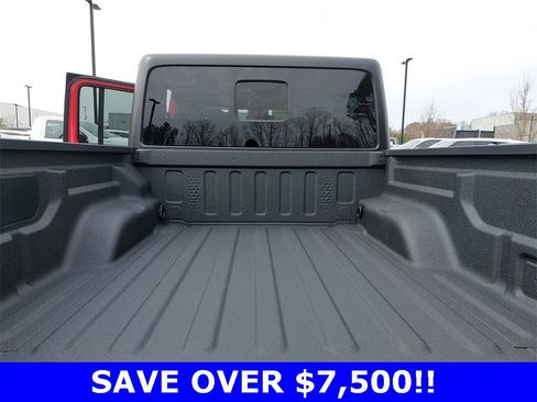 New 2025 Jeep Gladiator Sport image 13