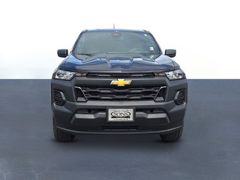 New 2026 Chevrolet Colorado W/T w/ WT Custom Package RWD image 2
