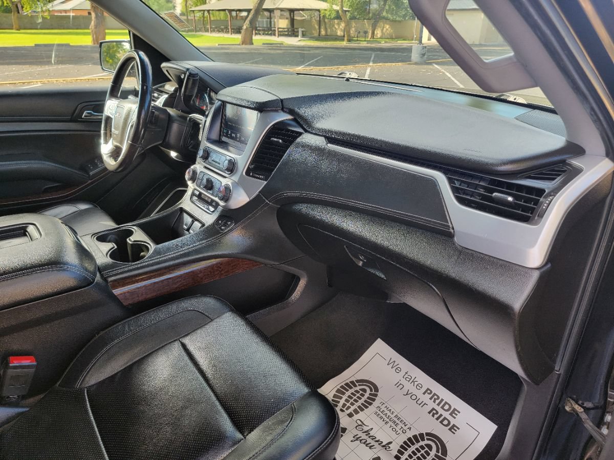 Used 2019 GMC Yukon XL SLT AWD/4WD image 35