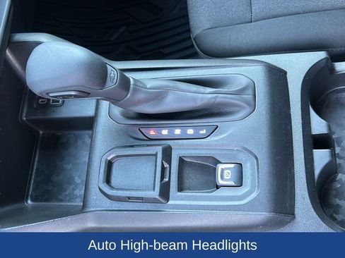 Used 2024 Chevrolet Colorado W/T image 24