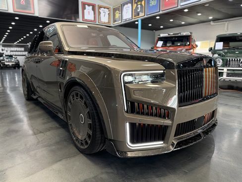 Used 2026 Rolls-Royce Cullinan AWD/4WD image 4