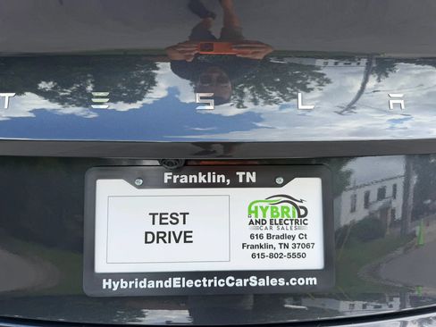 Used 2024 Tesla Model 3 Standard Range RWD image 4