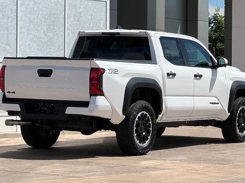 New 2026 Toyota Tacoma TRD Off-Road AWD/4WD image 4