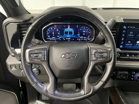 Used 2024 Chevrolet Silverado 3500 High Country w/ Technology Package AWD/4WD image 25
