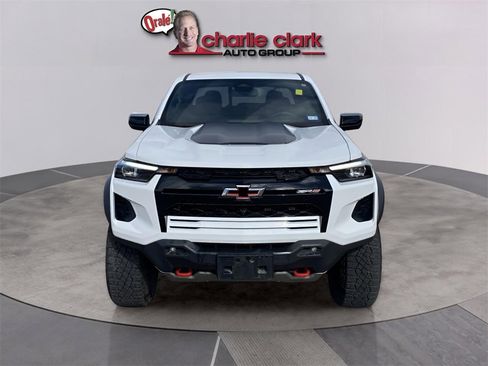 Used 2024 Chevrolet Colorado ZR2 w/ Technology Package image 9