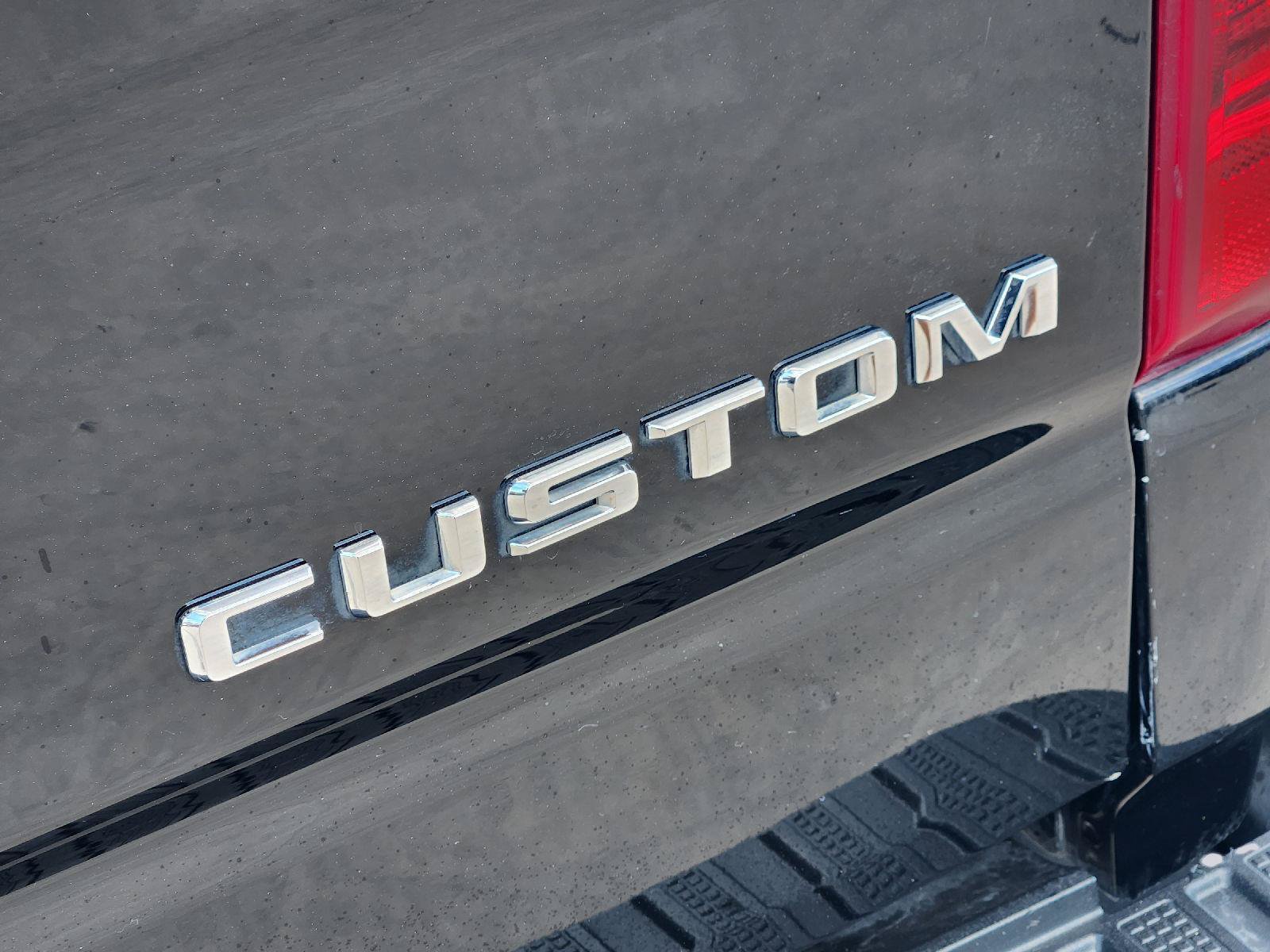 Certified 2023 Chevrolet Silverado 1500 Custom RWD image 9