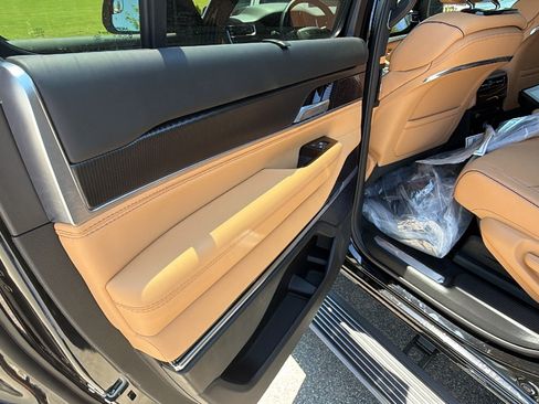 New 2026 Jeep Grand Wagoneer Summit AWD/4WD image 19