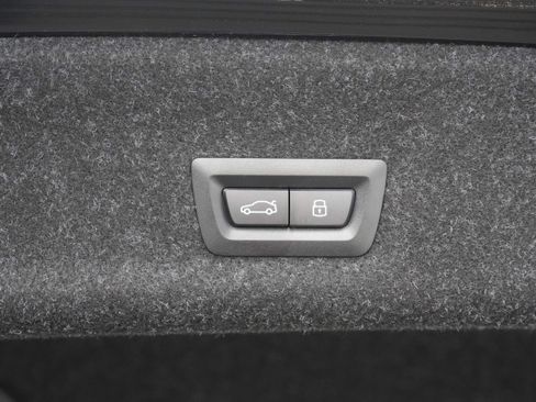 Used 2025 BMW 330i Sedan RWD image 37