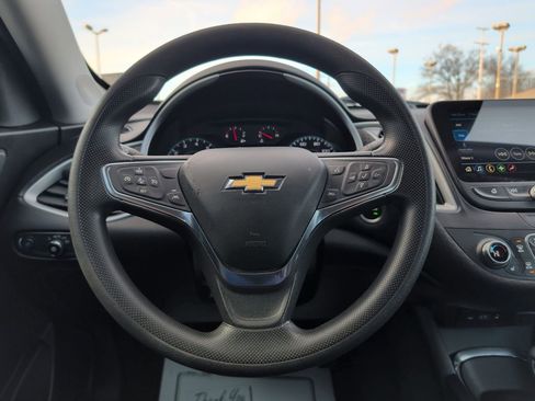 Used 2023 Chevrolet Malibu LT image 11