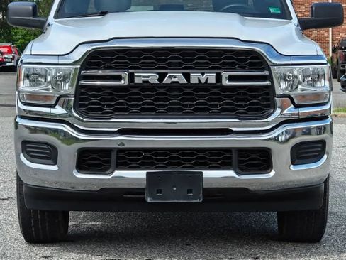 Used 2022 RAM 2500 Tradesman w/ Chrome Appearance Group AWD/4WD image 14