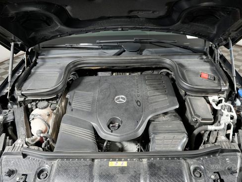 Certified 2023 Mercedes-Benz GLS 450 4MATIC image 39