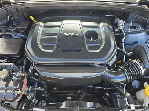 Used 2017 Jeep Grand Cherokee Laredo w/ Quick Order Package 23E image 14