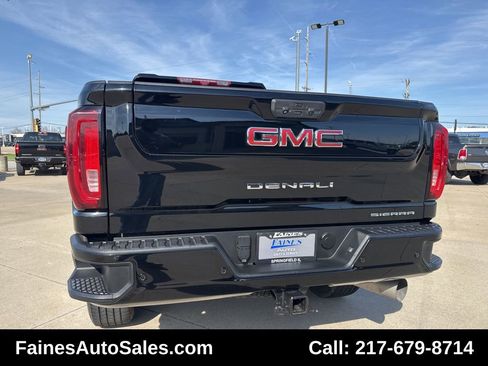 Used 2023 GMC Sierra 3500 Denali w/ Technology Package image 19