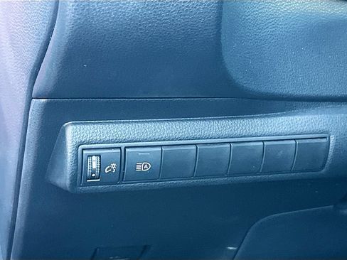 Used 2025 Toyota Corolla LE FWD image 10