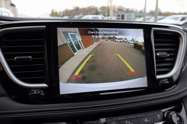 New 2026 Chrysler Pacifica Select AWD/4WD image 19