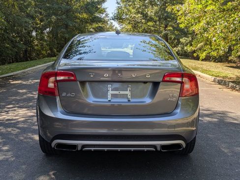 Used 2017 Volvo S60 T5 Cross Country Platinum image 8