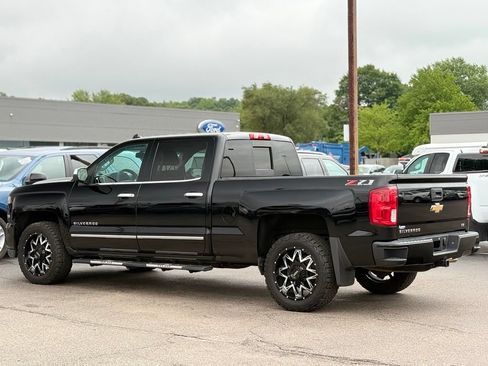 Used 2018 Chevrolet Silverado 1500 LTZ Z71 AWD/4WD image 32