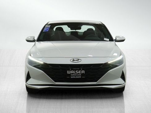Used 2022 Hyundai Elantra SEL image 9