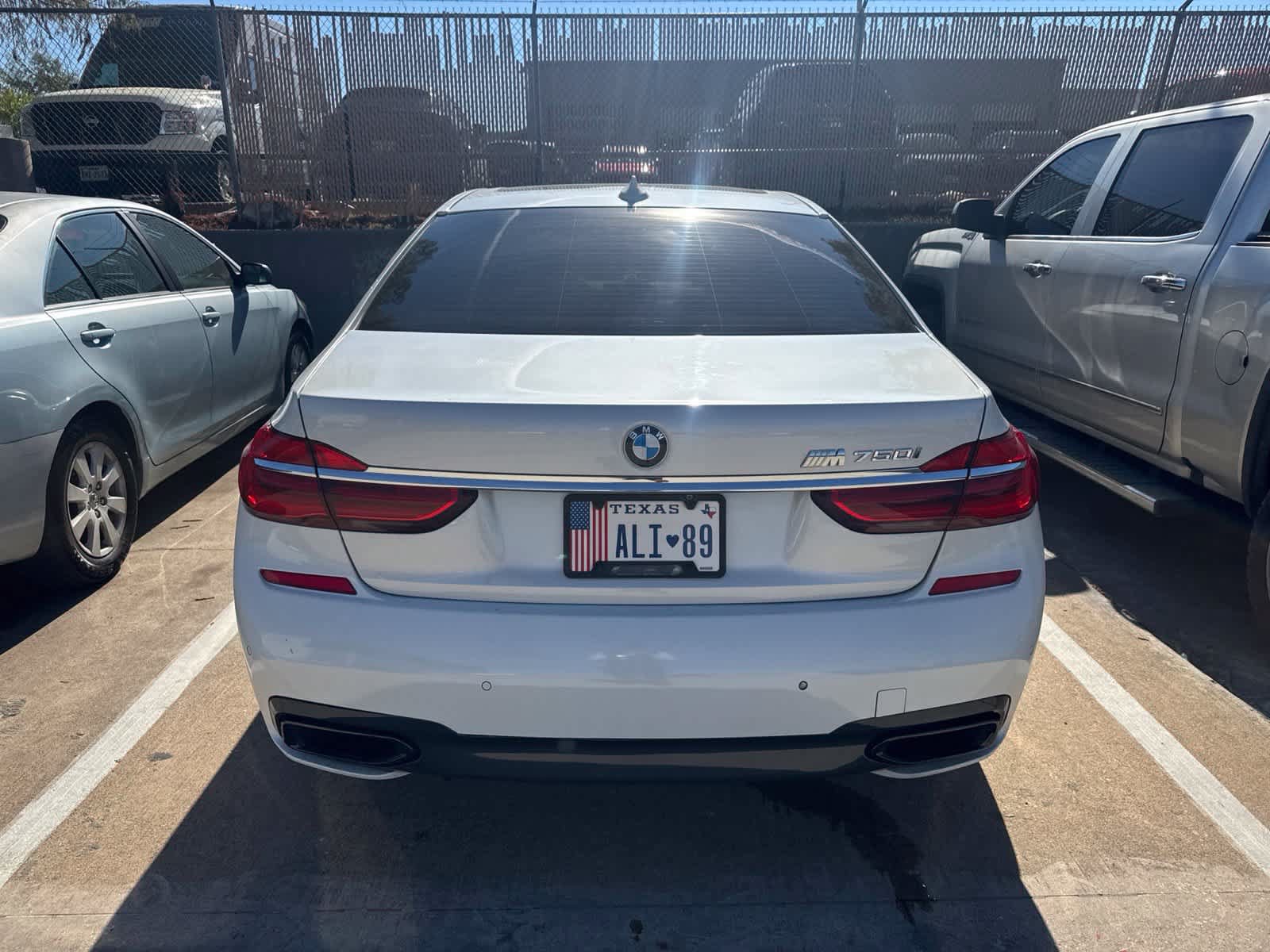 Used 2017 BMW 750i RWD image 5