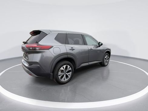 Used 2023 Nissan Rogue SV image 8