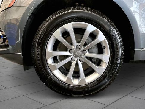 Used 2017 Audi Q5 2.0T Premium w/ Audi MMI Navigation Plus image 10