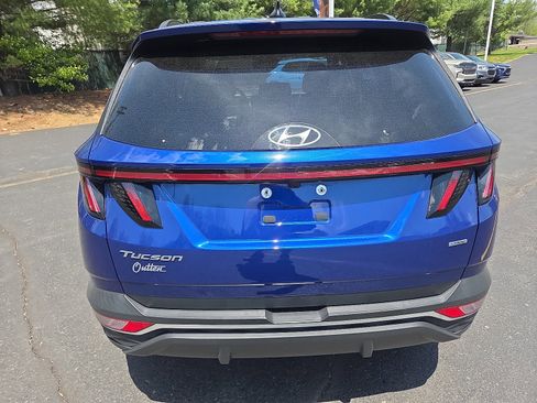 Used 2023 Hyundai Tucson SEL w/ Convenience Package AWD/4WD image 4