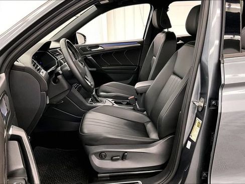 Used 2023 Volkswagen Tiguan SE R-Line FWD image 24