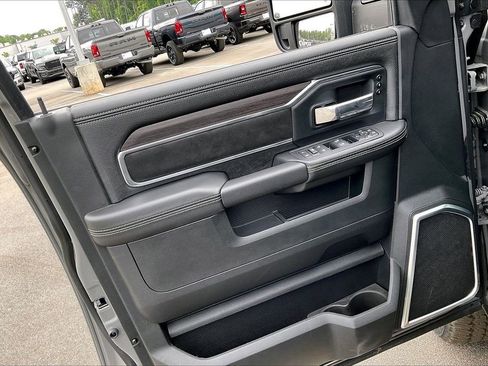 New 2026 RAM 2500 Laramie w/ Night Edition AWD/4WD image 28