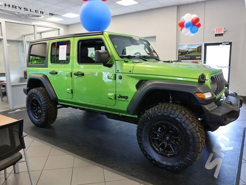 New 2026 Jeep Wrangler Unlimited Sport AWD/4WD image 9