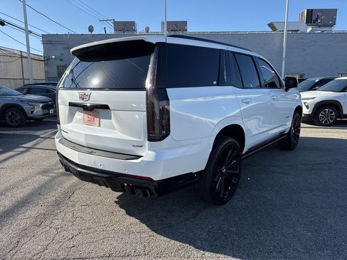 Used 2025 Cadillac Escalade V w/ LPO, Floor Liner Package image 7